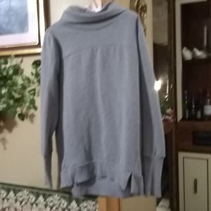 Cowneck pullover top M (8/10)